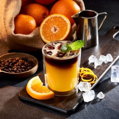 93_Orange-flavored Iced Coffee_Mrożona kawa na soku pomarańczowym